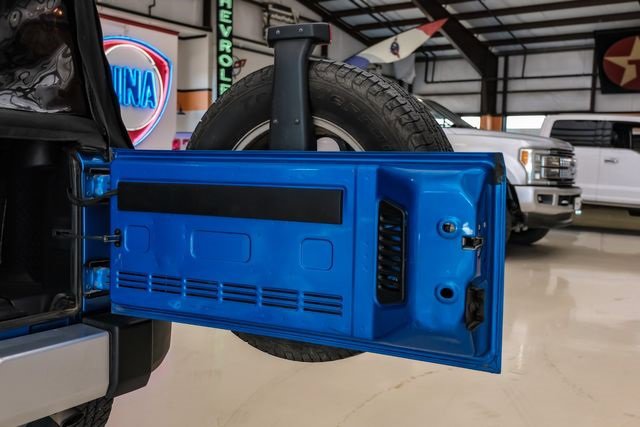 Used 2015 Jeep Wrangler Unlimited Sahara w/ Connectivity Group image 47