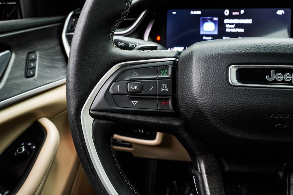 Used 2023 Jeep Grand Cherokee L Limited image 38