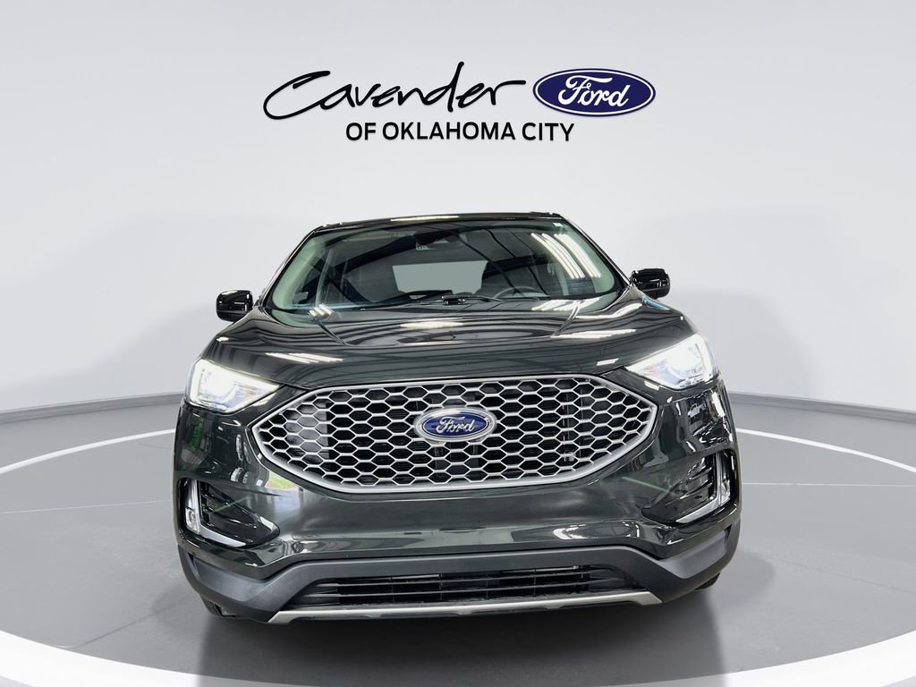 Used 2024 Ford Edge SEL w/ Convenience Package AWD/4WD image 3