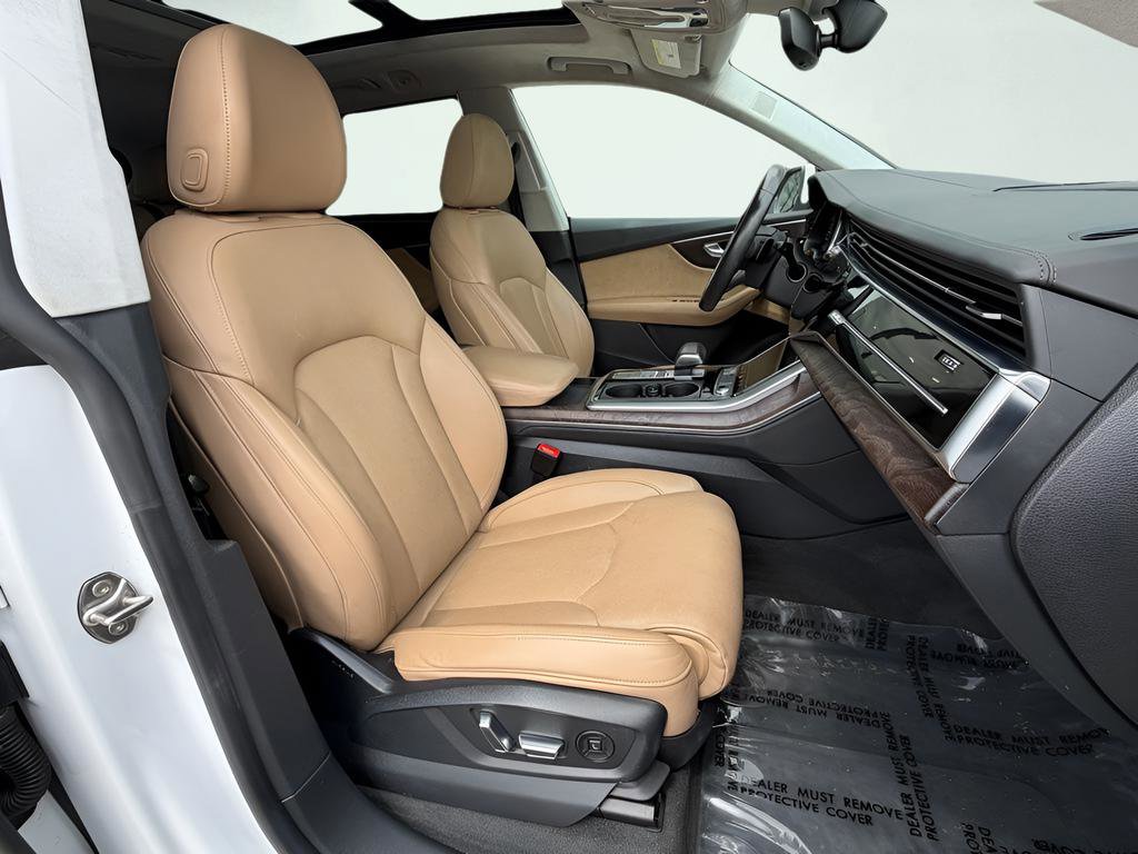 Used 2019 Audi Q8 Prestige w/ Luxury Package image 36