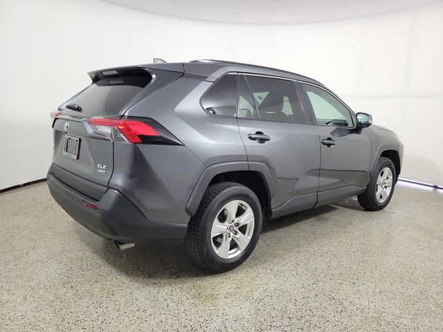 Used 2021 Toyota RAV4 XLE w/ Convenience Package AWD/4WD image 5