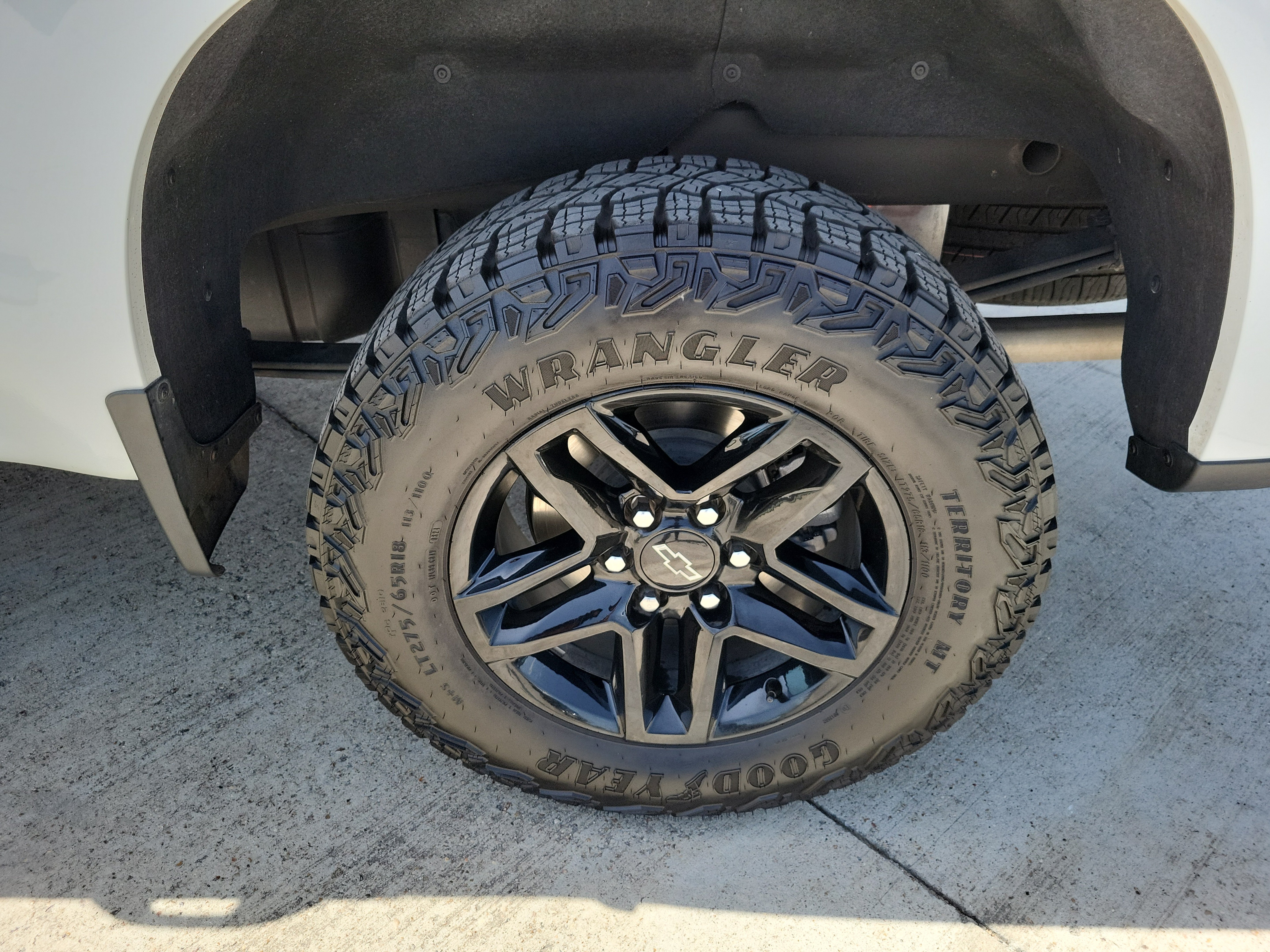 Used 2024 Chevrolet Silverado 1500 LT Trail Boss w/ Convenience Package II AWD/4WD image 25