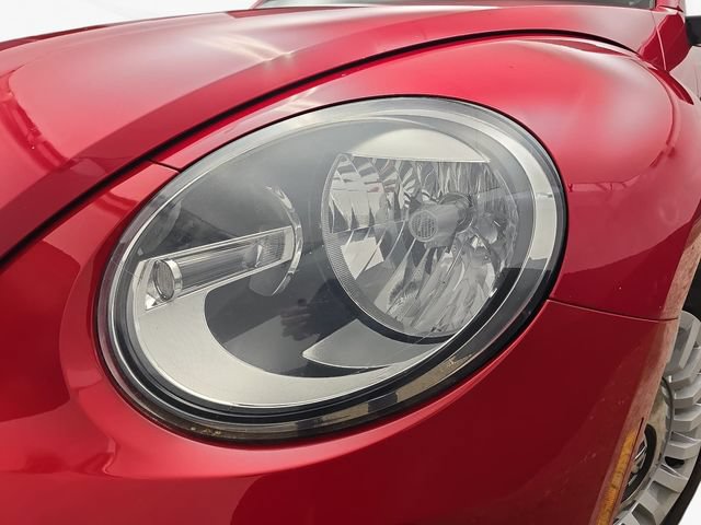 Used 2015 Volkswagen Beetle 1.8T FWD image 31
