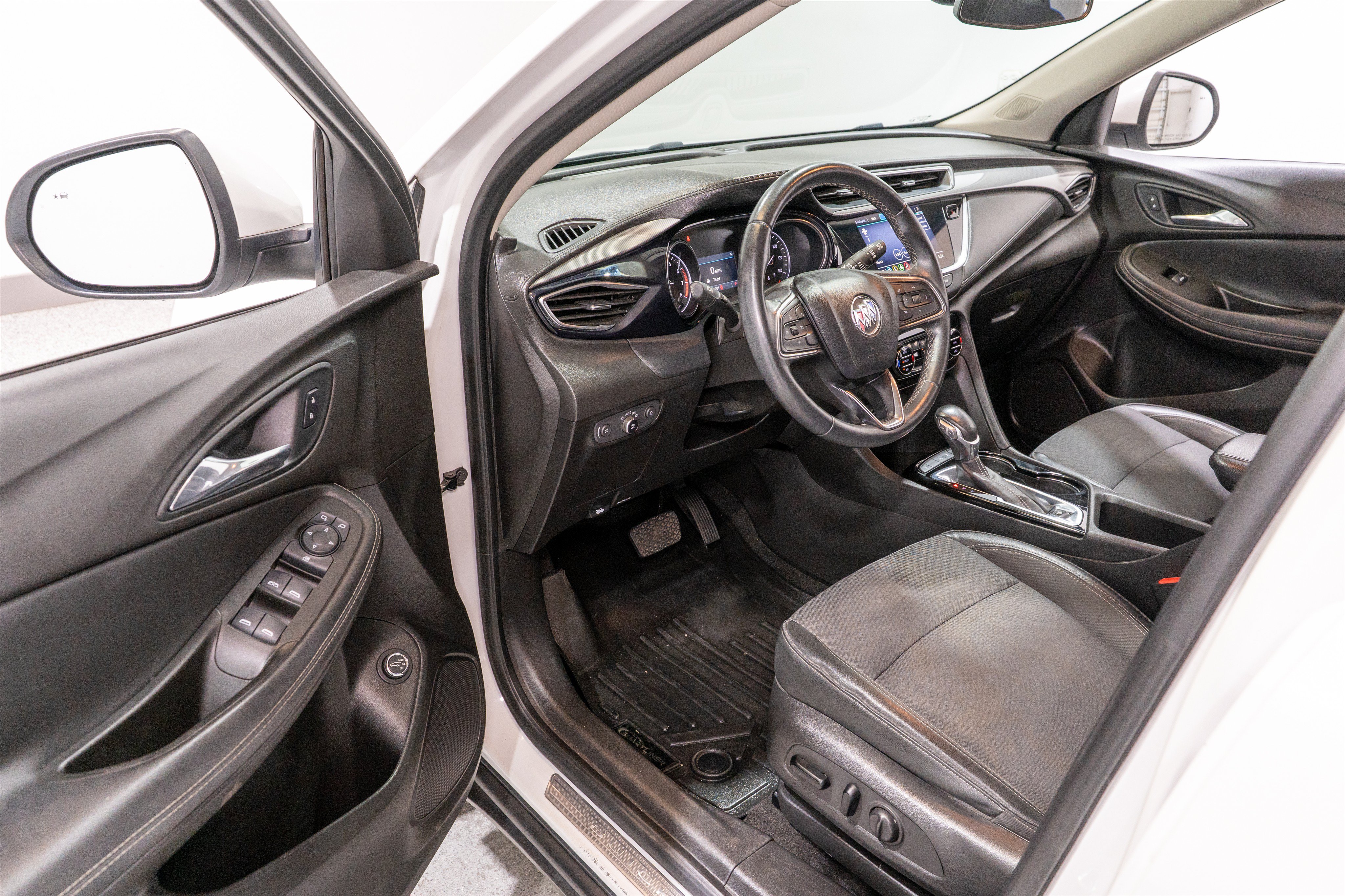 Used 2021 Buick Encore GX Select FWD image 14