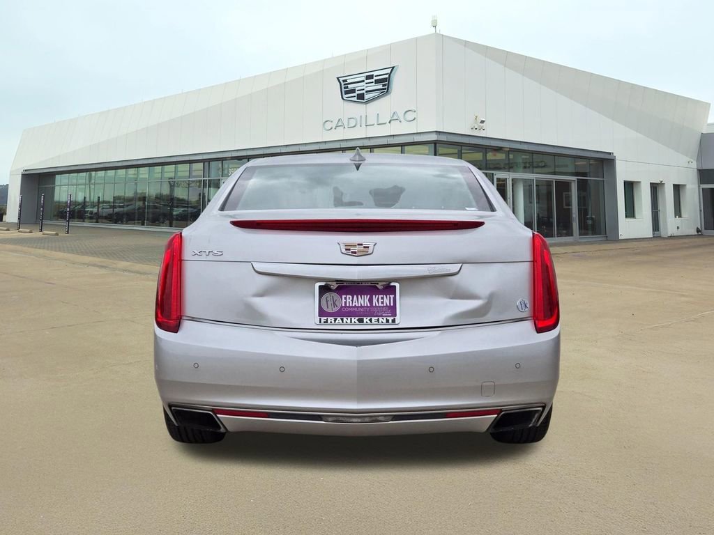Used 2017 Cadillac XTS Luxury image 5