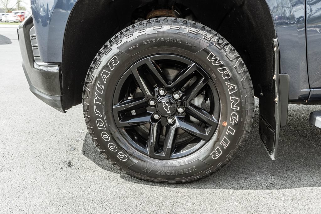 Used 2021 Chevrolet Silverado 1500 LT Trail Boss w/ Convenience Package II AWD/4WD image 33