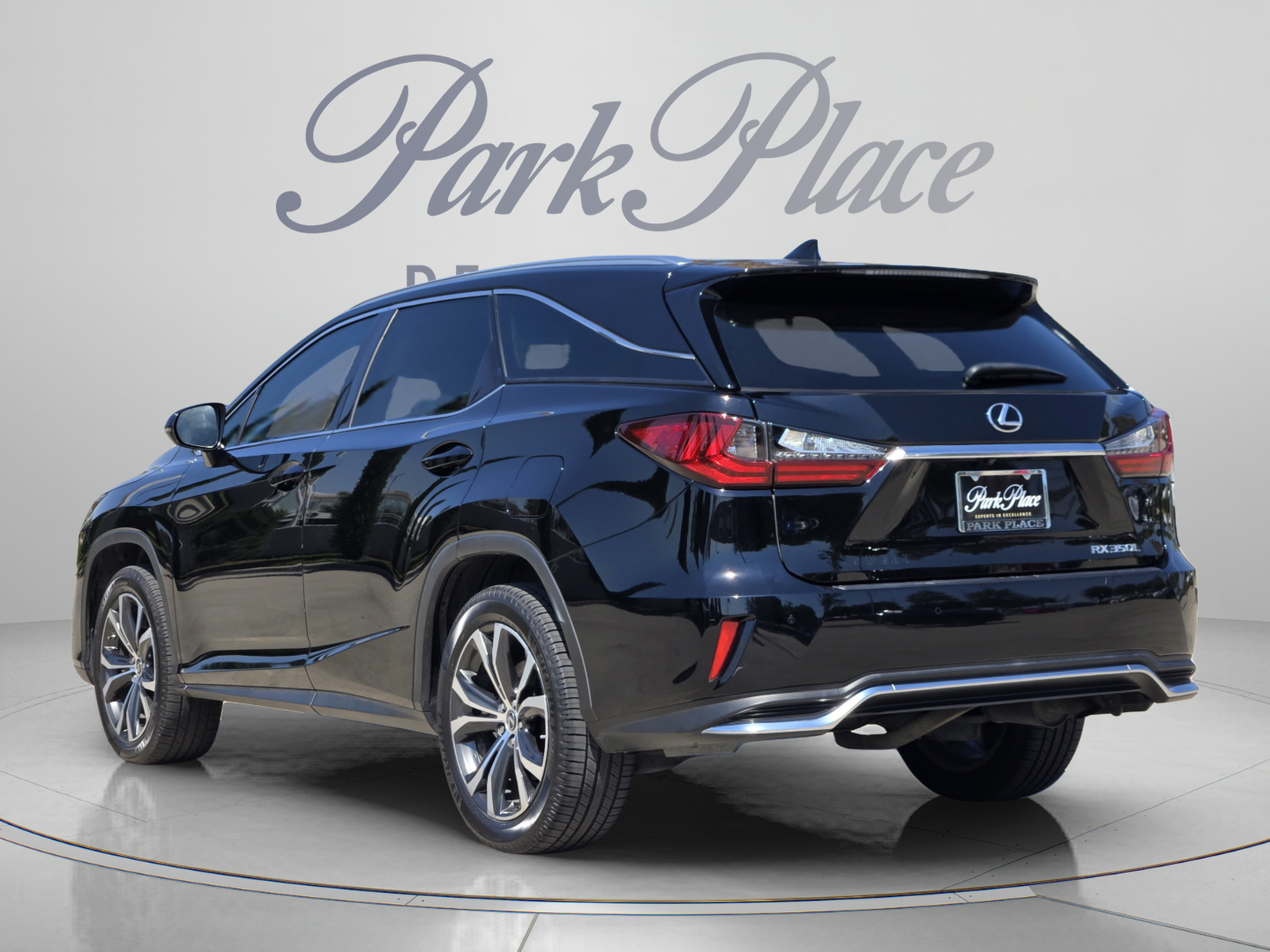Used 2020 Lexus RX 350L FWD w/ Premium Package image 3