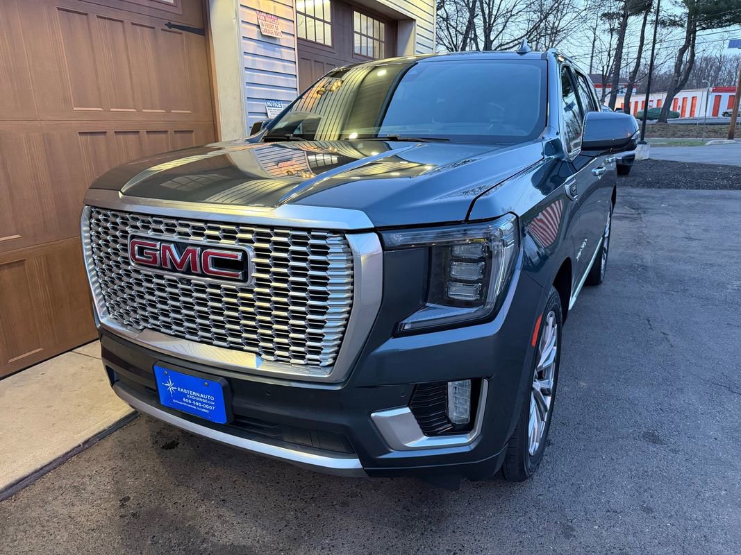 Used 2021 GMC Yukon Denali w/ Denali Premium Package image 7
