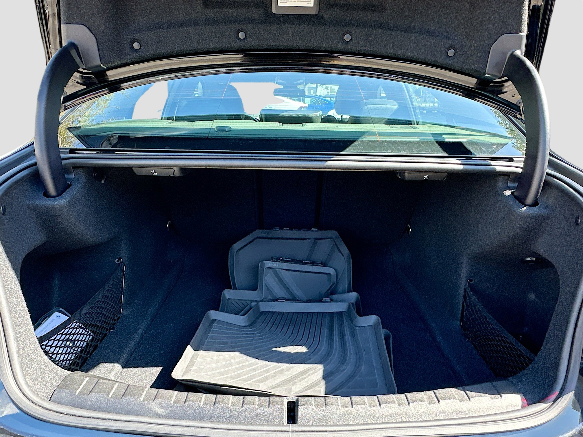 Used 2022 BMW 330i Sedan w/ Driving Assistance Package image 26