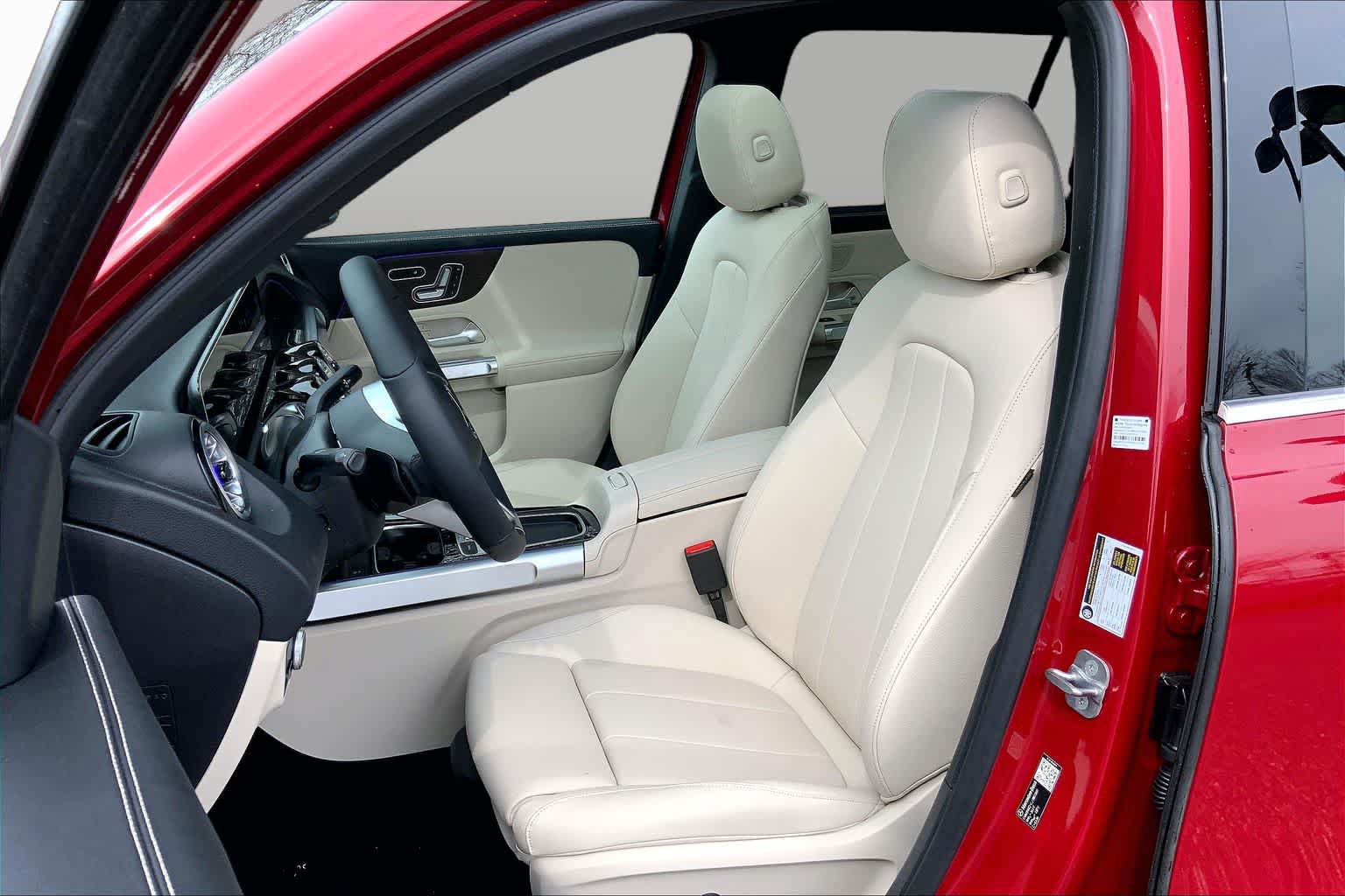 New 2026 Mercedes-Benz GLB 250 4MATIC image 12