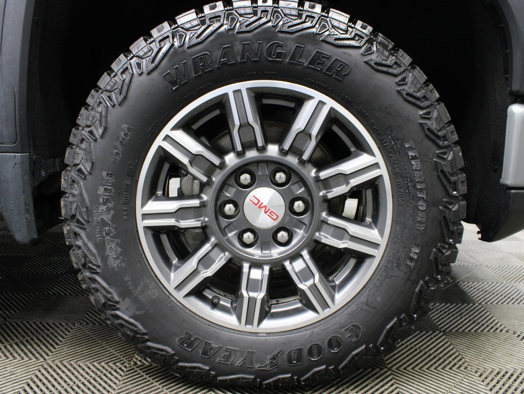 Used 2024 GMC Sierra 1500 AT4 w/ AT4 Preferred Package image 8