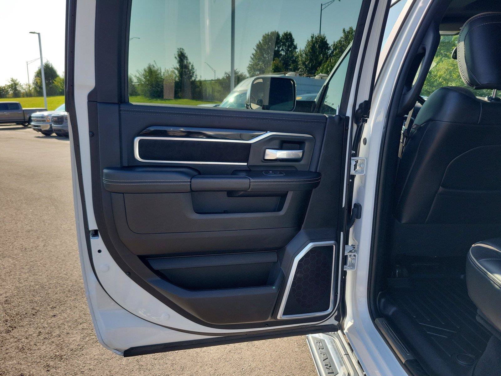 Used 2020 RAM 2500 Laramie AWD/4WD image 16