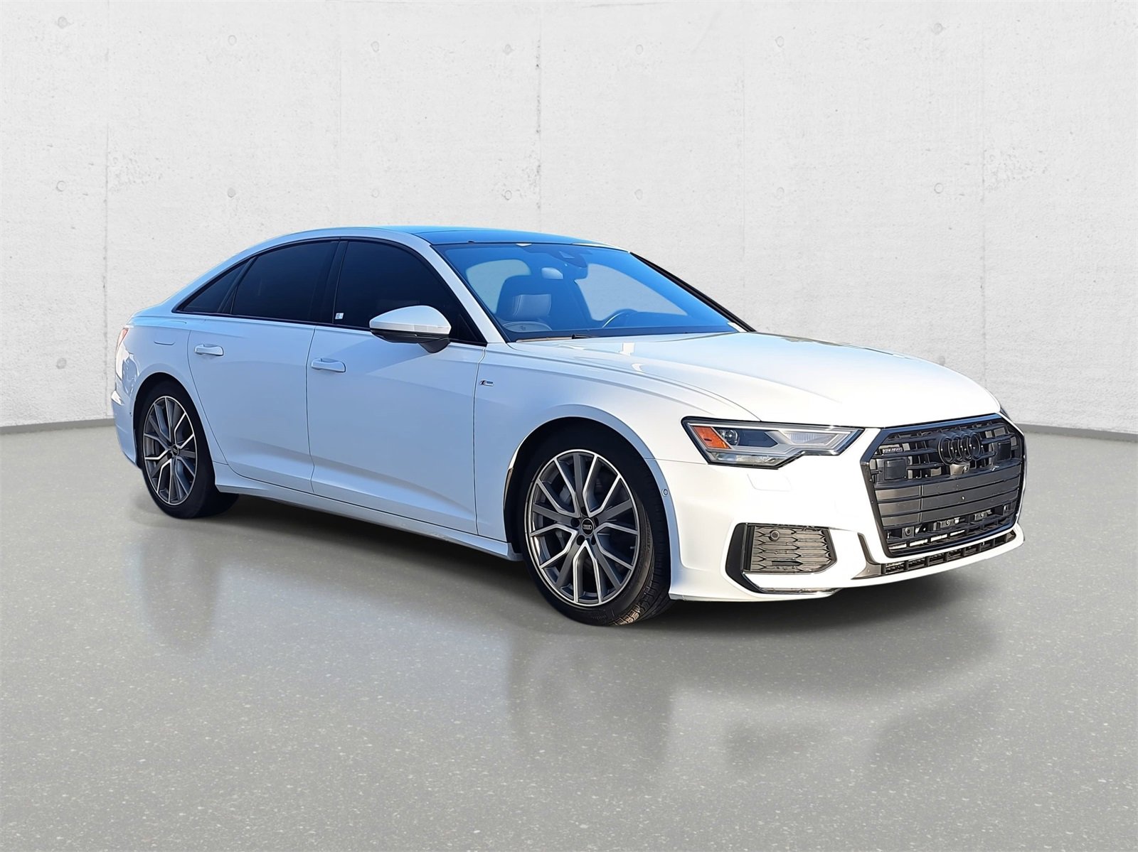 Used 2023 Audi A6 Premium Plus image 3