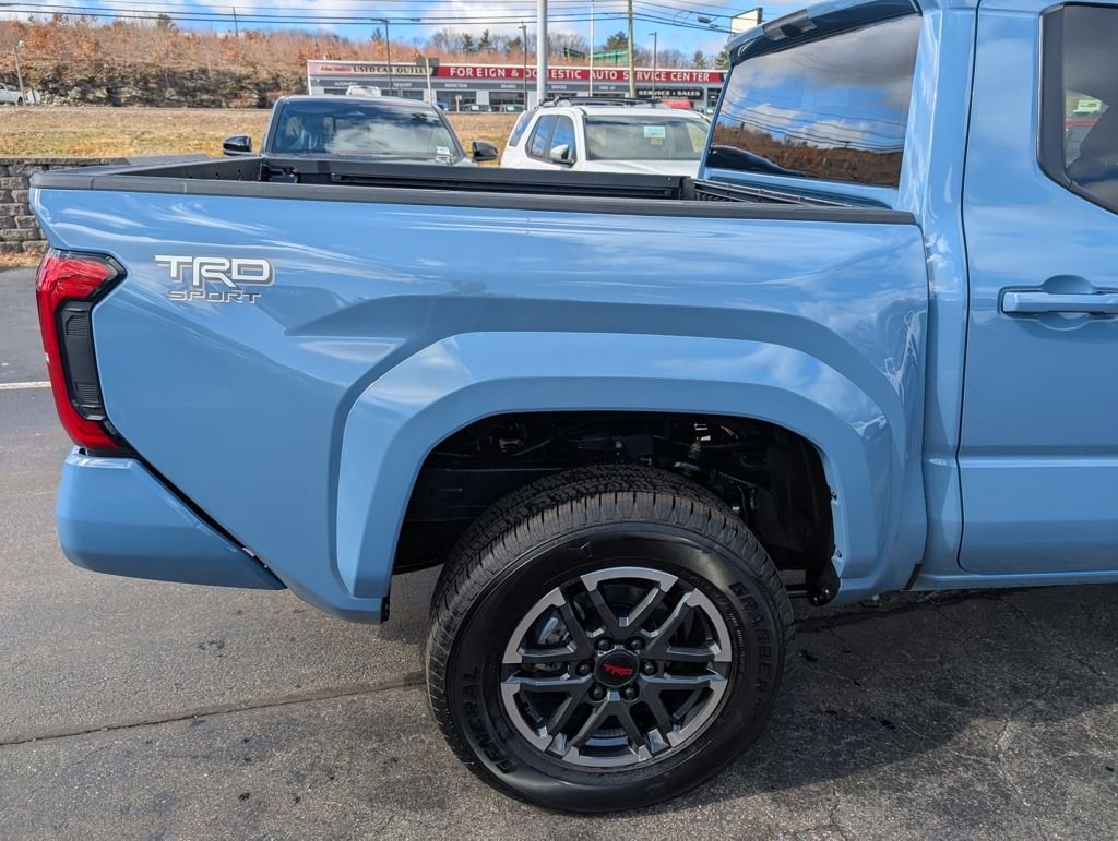 Certified 2026 Toyota Tacoma TRD Sport AWD/4WD image 8