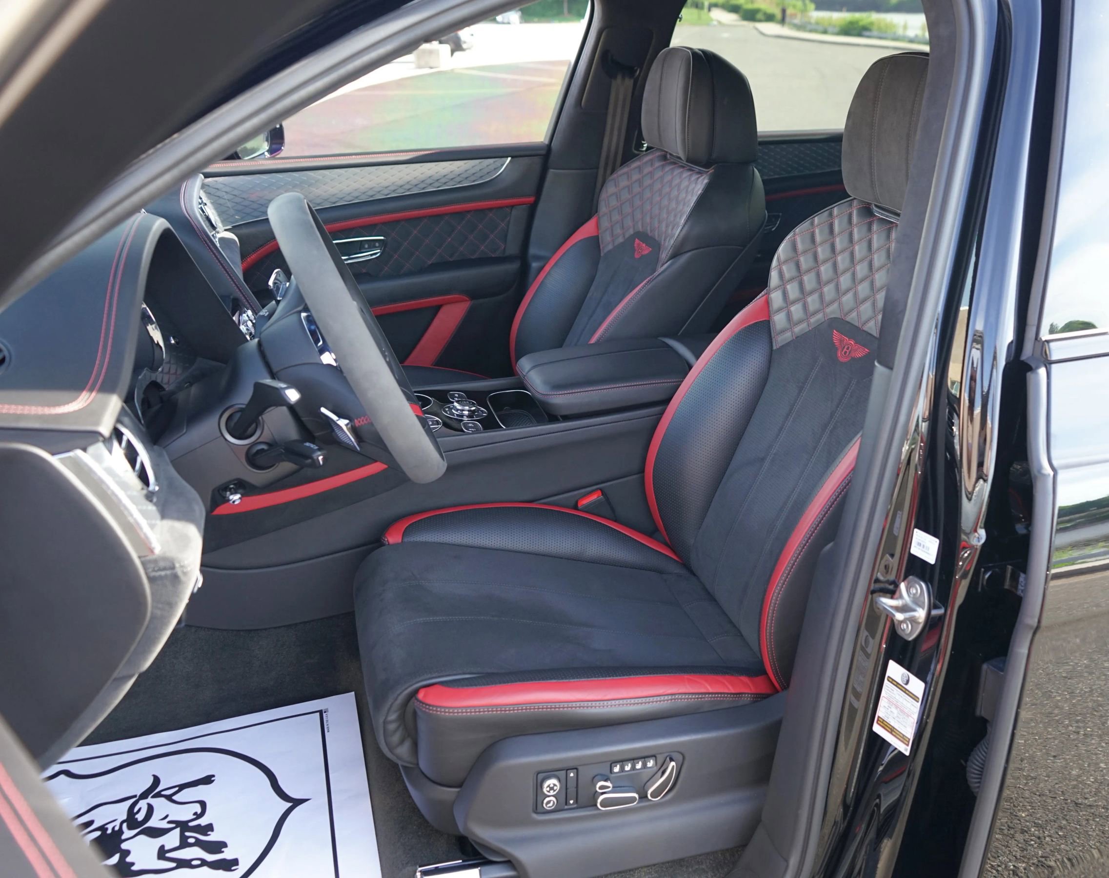 Used 2021 Bentley Bentayga Speed image 21