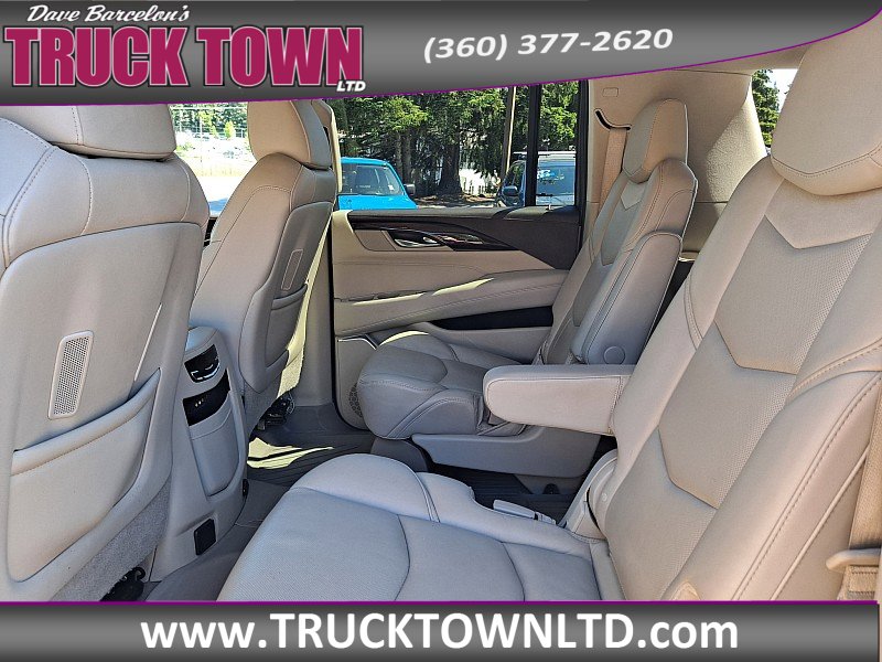 Used 2016 Cadillac Escalade ESV Luxury AWD/4WD image 25