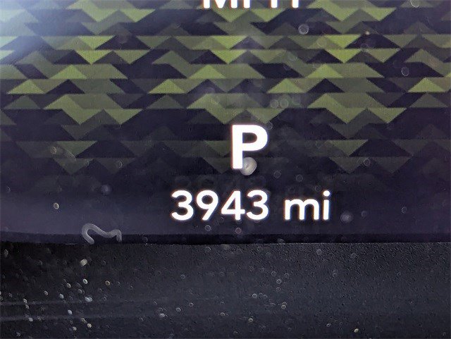 Used 2024 Jeep Wrangler Sahara w/ Safety Group image 17