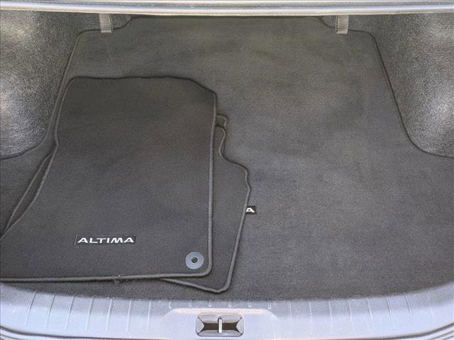 Used 2025 Nissan Altima 2.5 SV FWD image 6