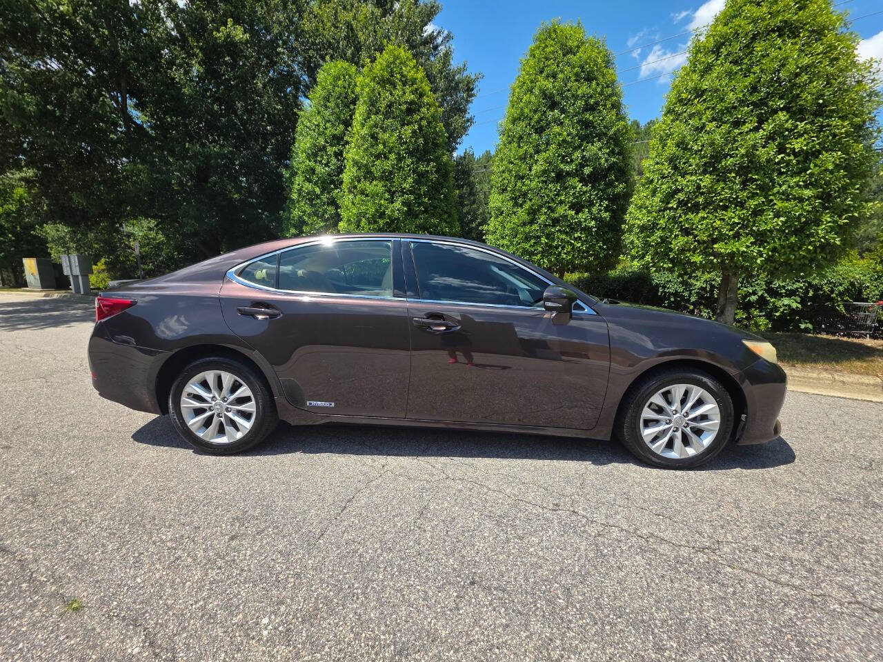 Used 2013 Lexus ES 300h w/ Premium Pkg FWD image 6