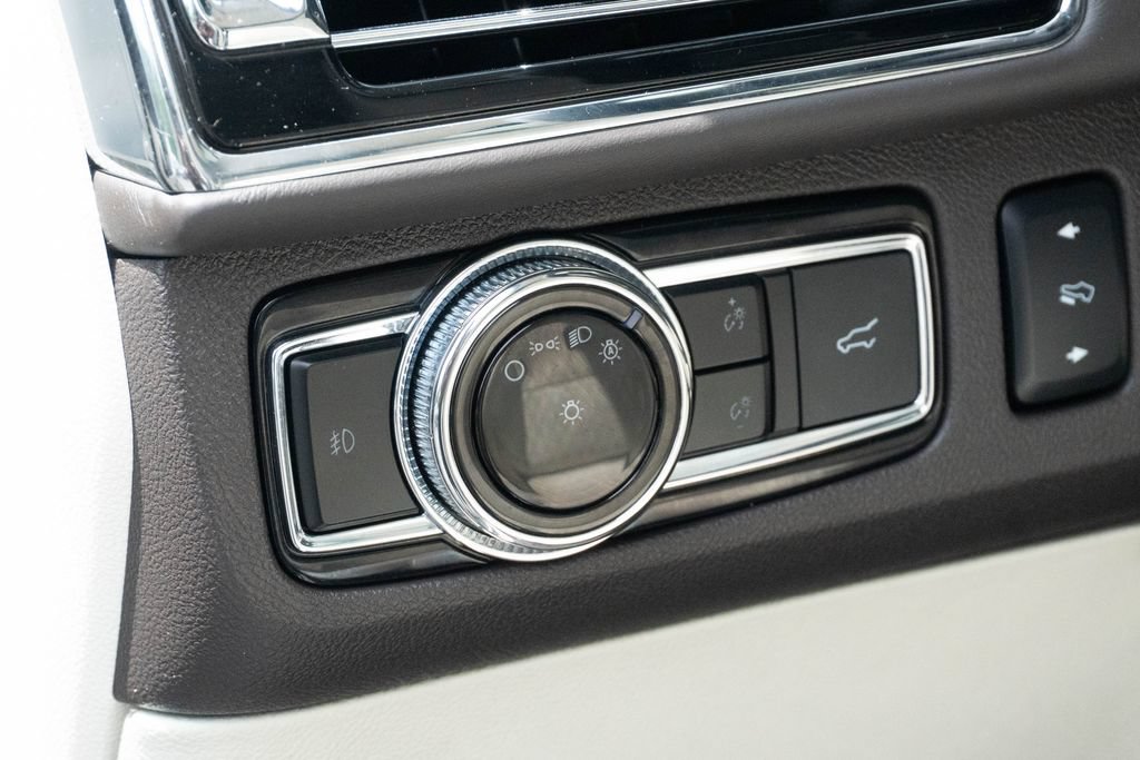 Used 2020 Lincoln Navigator Black Label AWD/4WD image 22