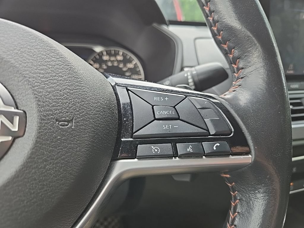 Used 2024 Nissan Altima 2.5 SR FWD image 19