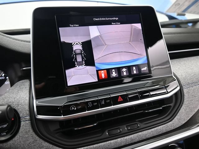 New 2025 Jeep Compass Latitude w/ Sun & Sound Group AWD/4WD image 35