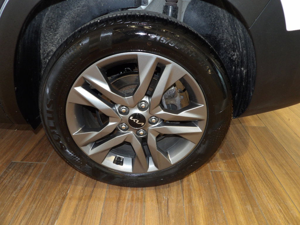 Used 2023 Kia Seltos S image 9