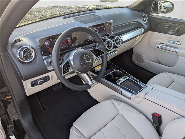 New 2026 Mercedes-Benz GLB 250 image 3
