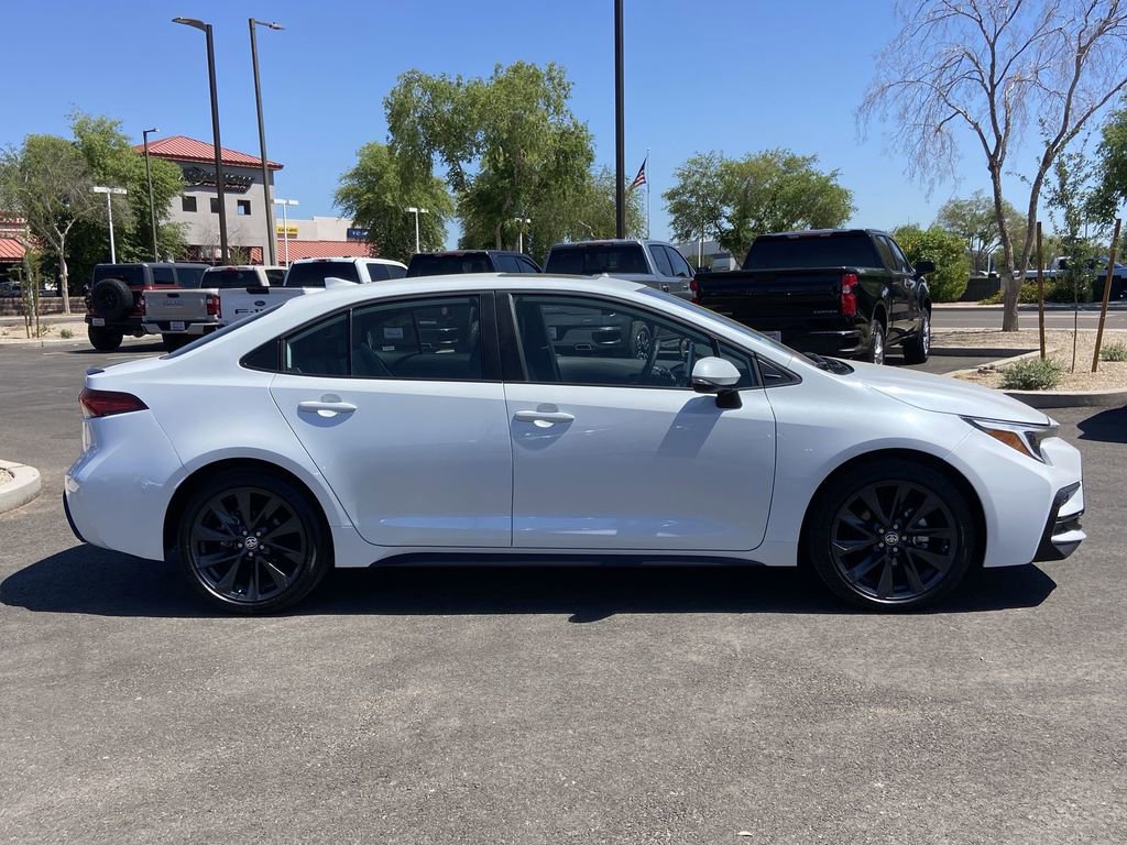 Used 2026 Toyota Corolla XSE FWD image 2