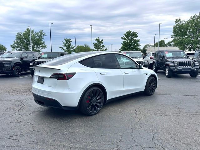Used 2024 Tesla Model Y Performance AWD/4WD image 10