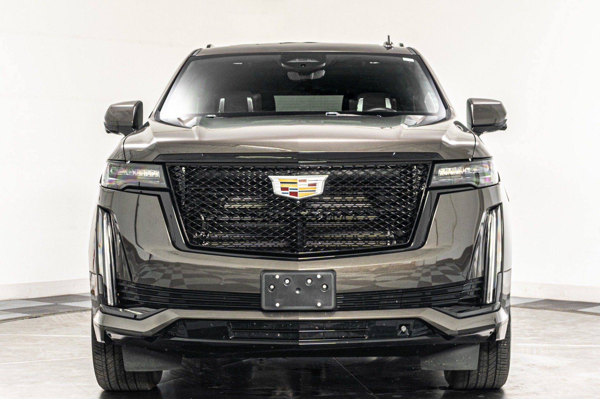 Used 2021 Cadillac Escalade Sport Platinum w/ Heavy-Duty Trailer Package AWD/4WD image 4