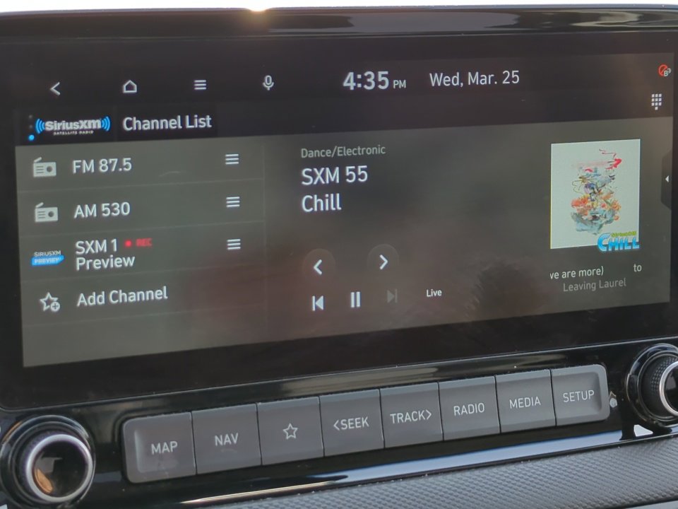 Used 2022 Hyundai Kona Limited w/ Winter Weather Package image 23