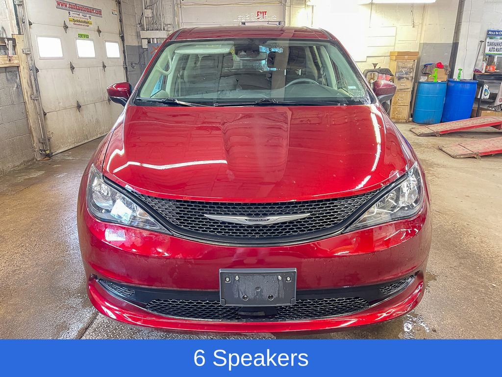 Certified 2023 Chrysler Voyager LX image 5