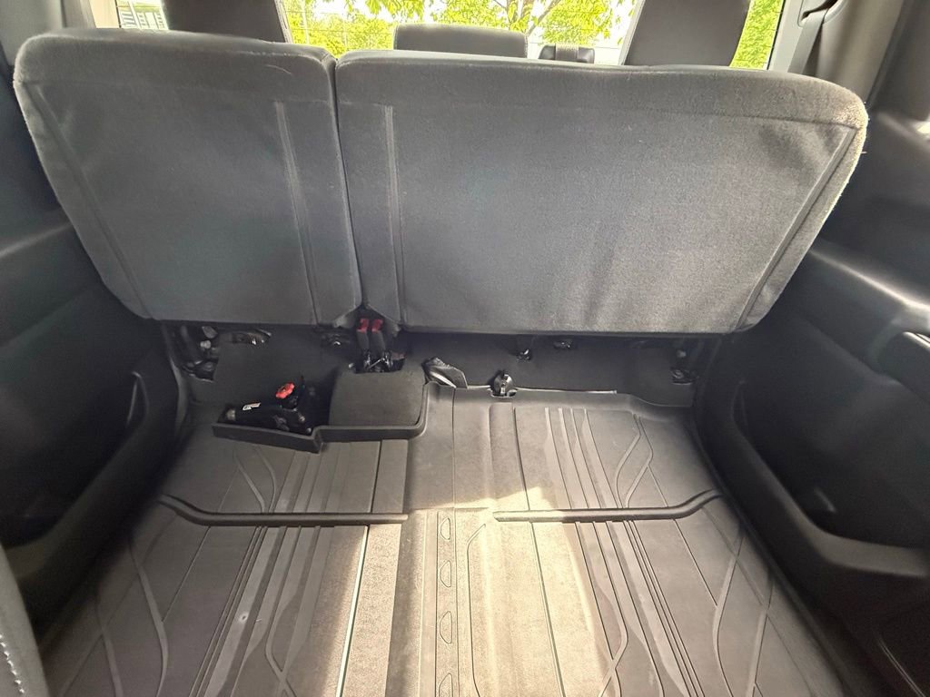 Used 2026 Chevrolet Silverado 1500 Custom w/ LPO, Dark Essentials Package AWD/4WD image 33