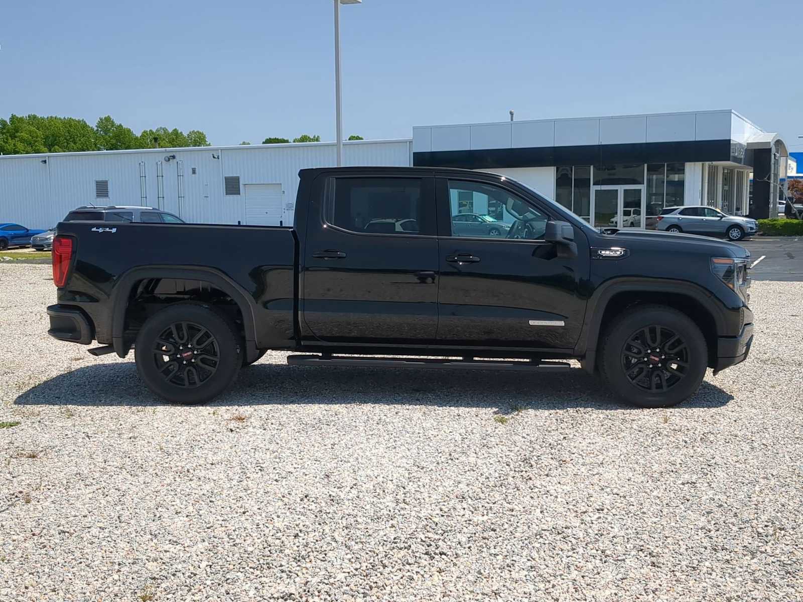 New 2025 GMC Sierra 1500 Elevation w/ LPO, Elevation Black Package image 9