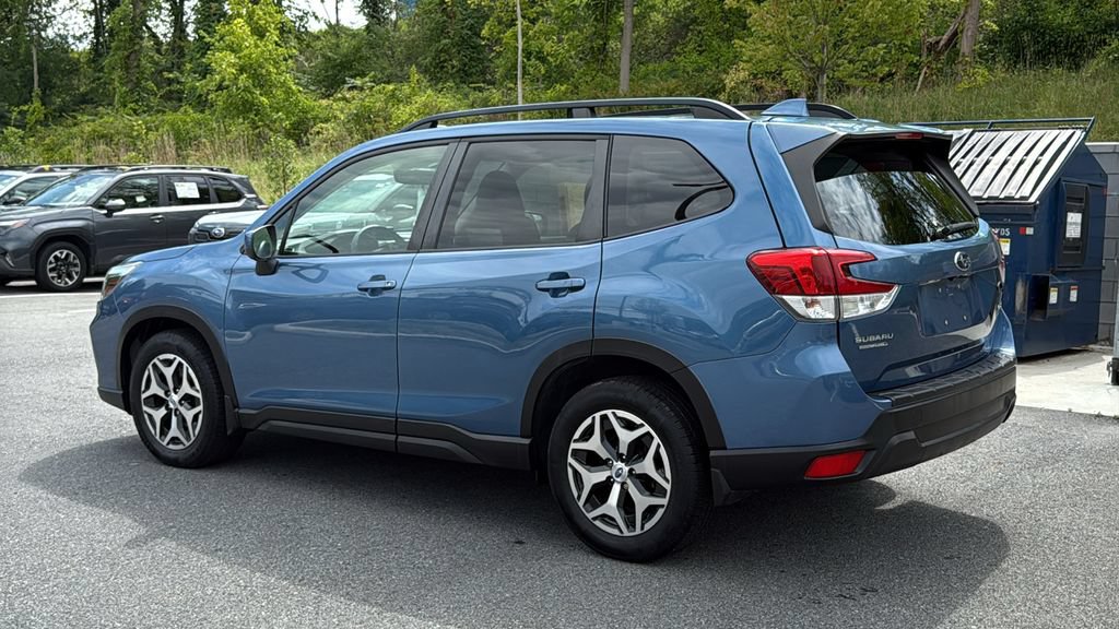 Used 2019 Subaru Forester Premium AWD/4WD image 6