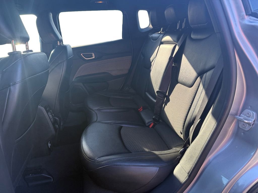 Certified 2024 Jeep Compass Latitude image 13
