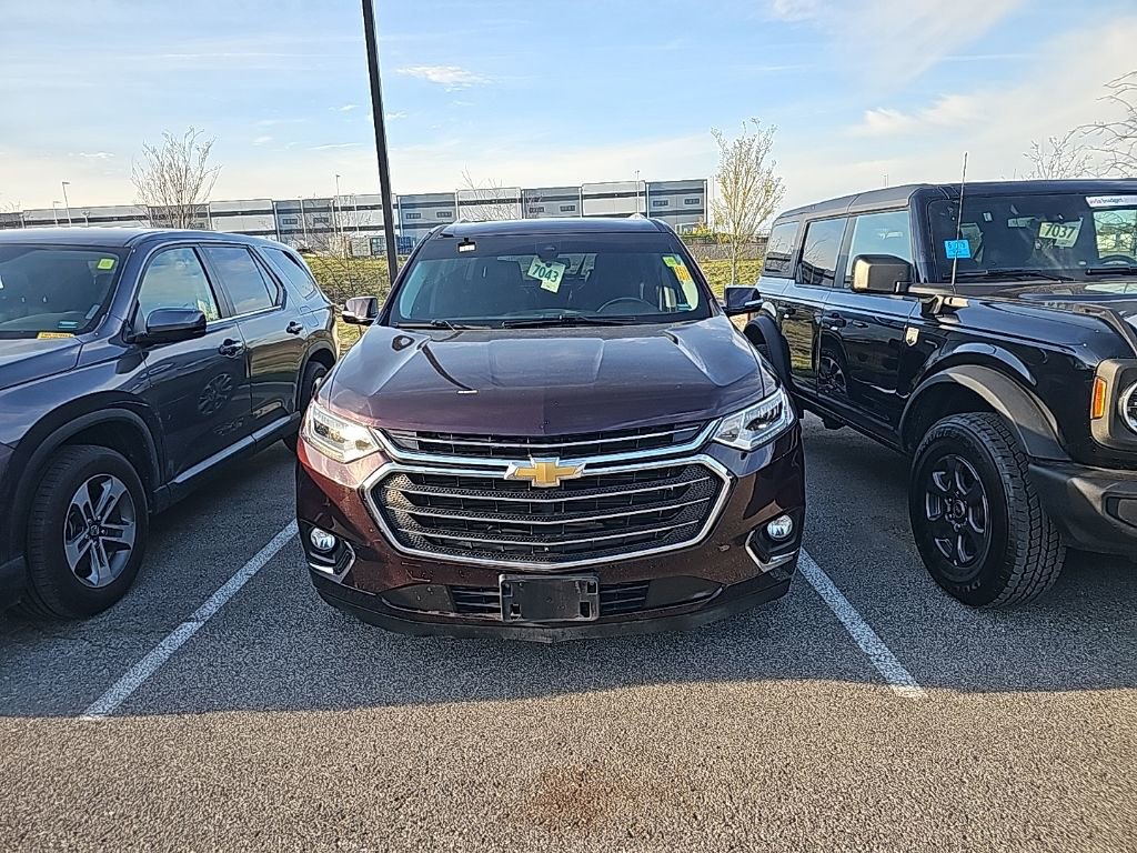 Used 2018 Chevrolet Traverse Premier image 2