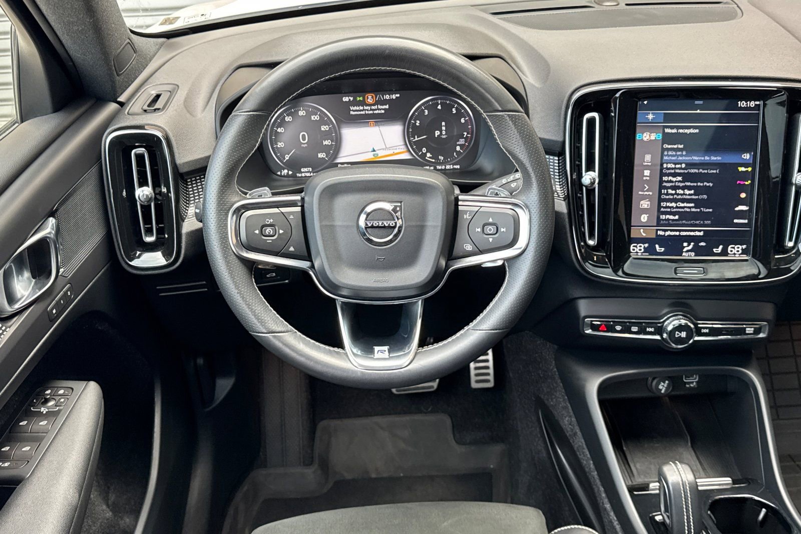 Used 2019 Volvo XC40 T5 R-Design image 16