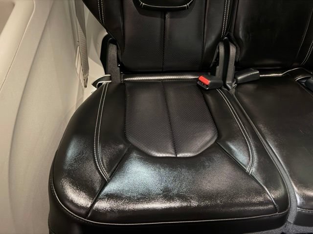 Used 2023 Chrysler Pacifica Touring-L FWD image 26