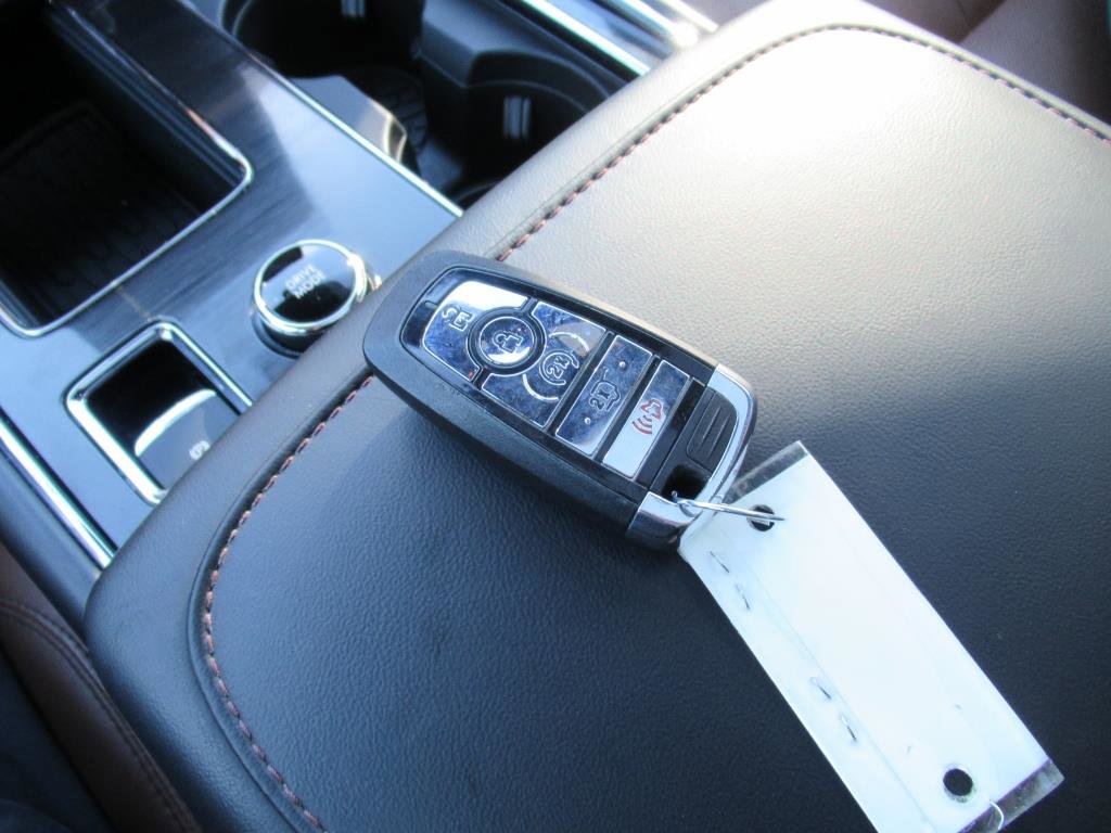 Used 2023 Lincoln Aviator Reserve w/ Equipment Group 201A AWD/4WD image 37