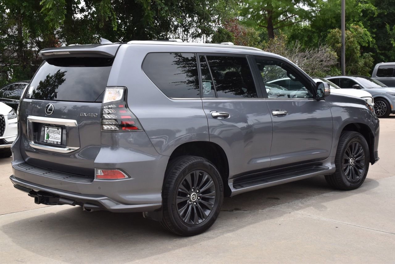 Used 2023 Lexus GX 460 Premium w/ Accessory Package AWD/4WD image 8