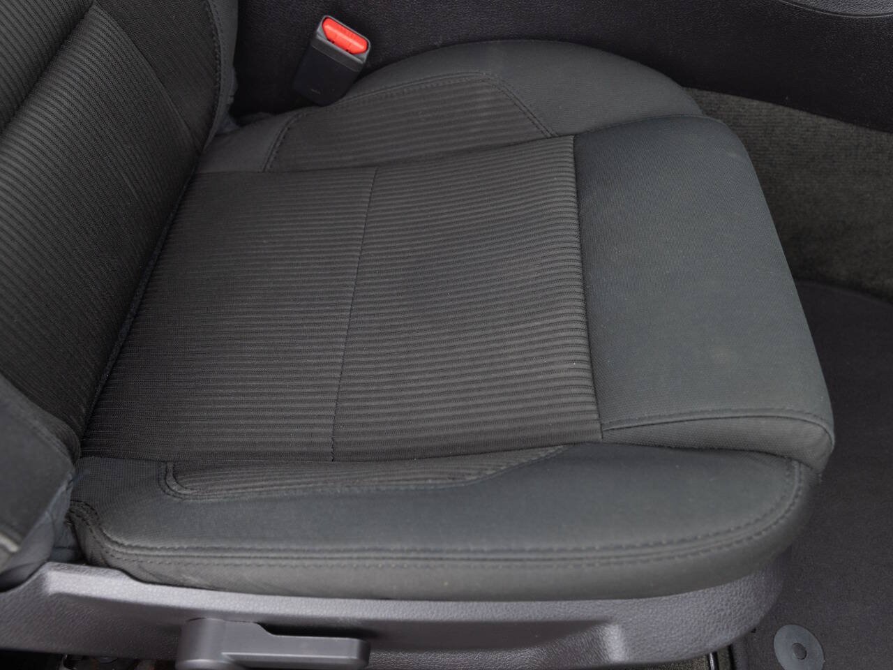 Used 2014 Ford Mustang Coupe RWD image 25
