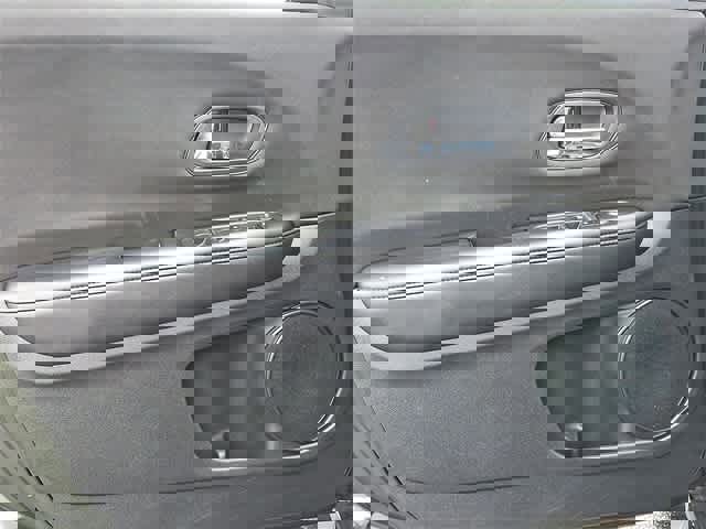 Used 2018 Honda HR-V LX image 25