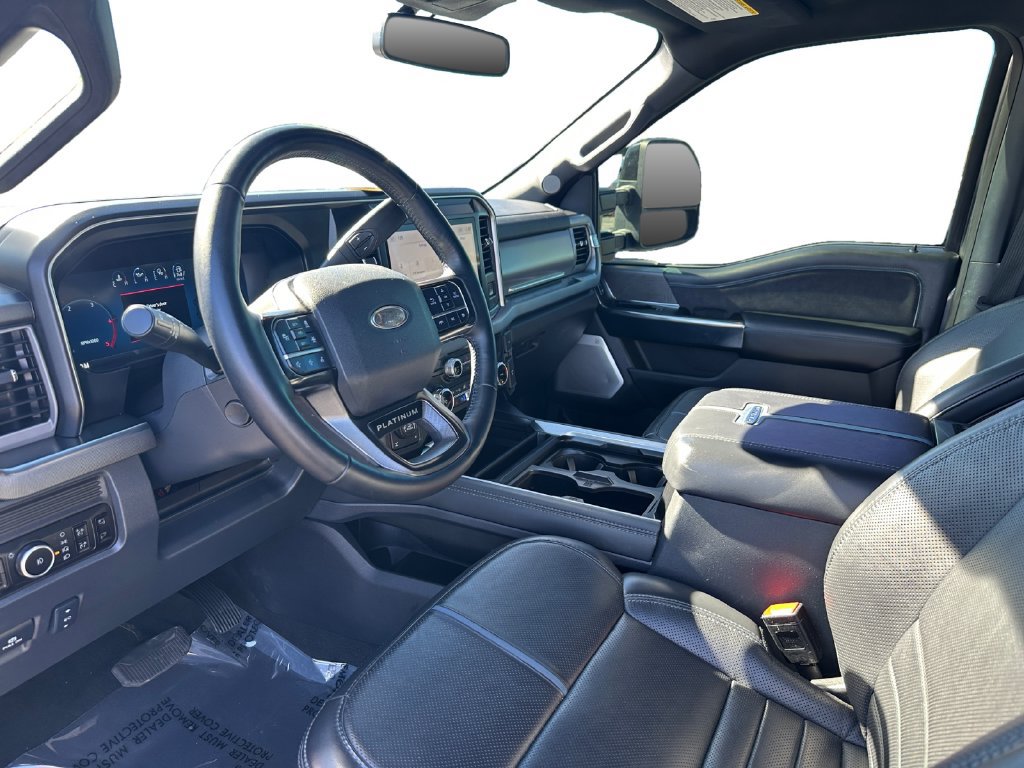 Used 2025 Ford F350 Platinum w/ Tremor Off-Road Package AWD/4WD image 11