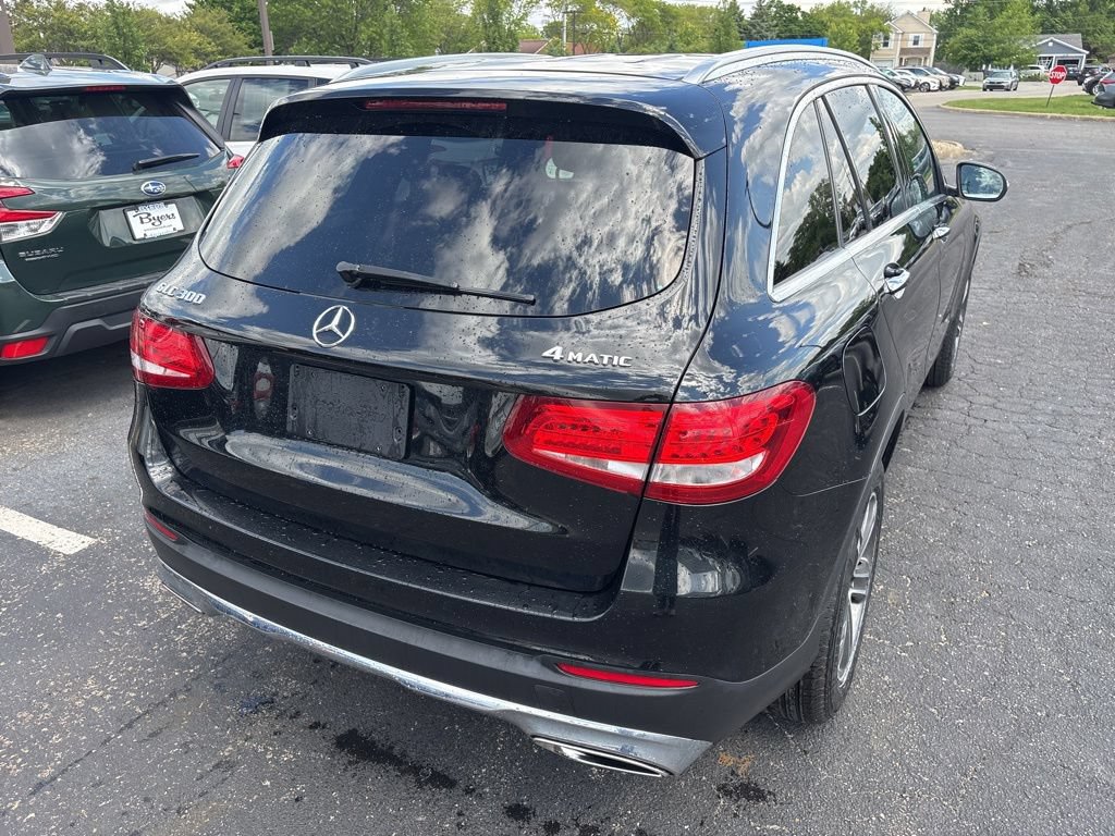 Used 2016 Mercedes-Benz GLC 300 4MATIC image 3