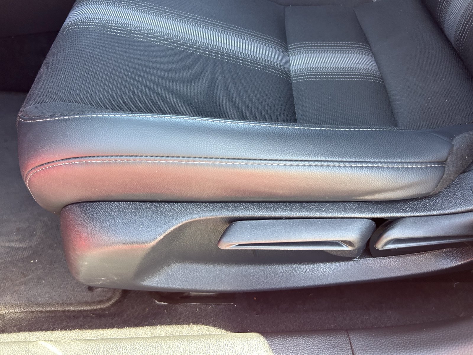 Used 2024 Honda Civic Sport image 28