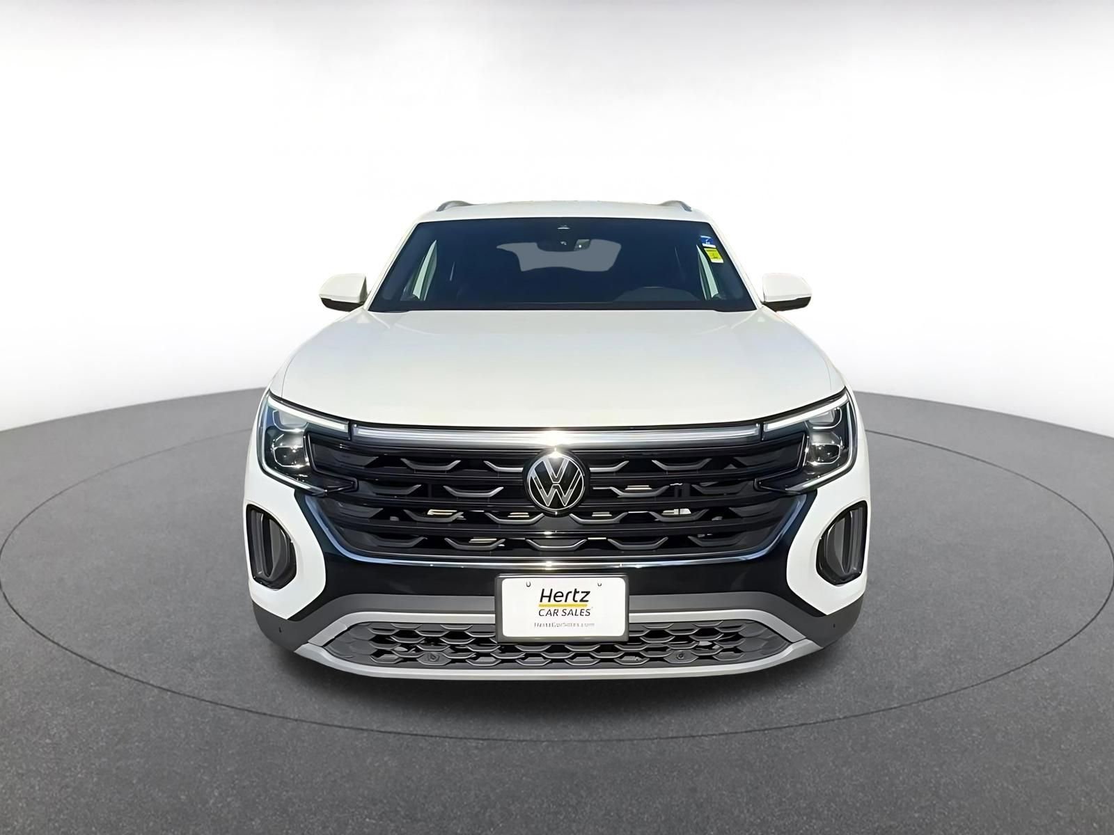 Used 2025 Volkswagen Atlas Cross Sport SE image 4