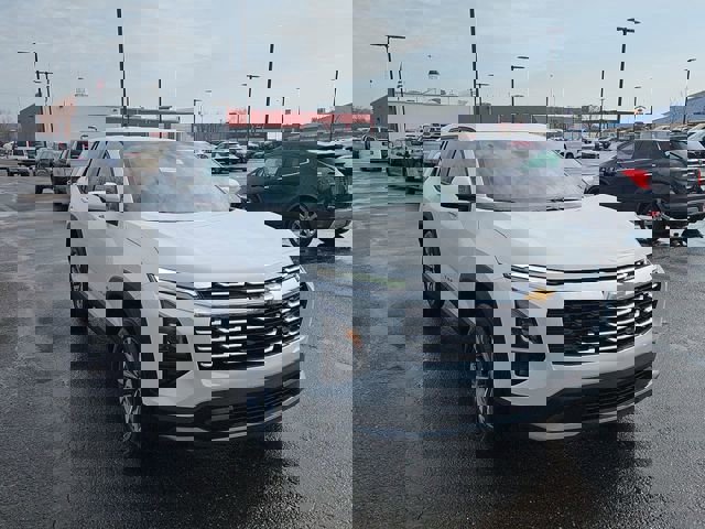 New 2026 Chevrolet Equinox LT w/ Convenience Package II image 10