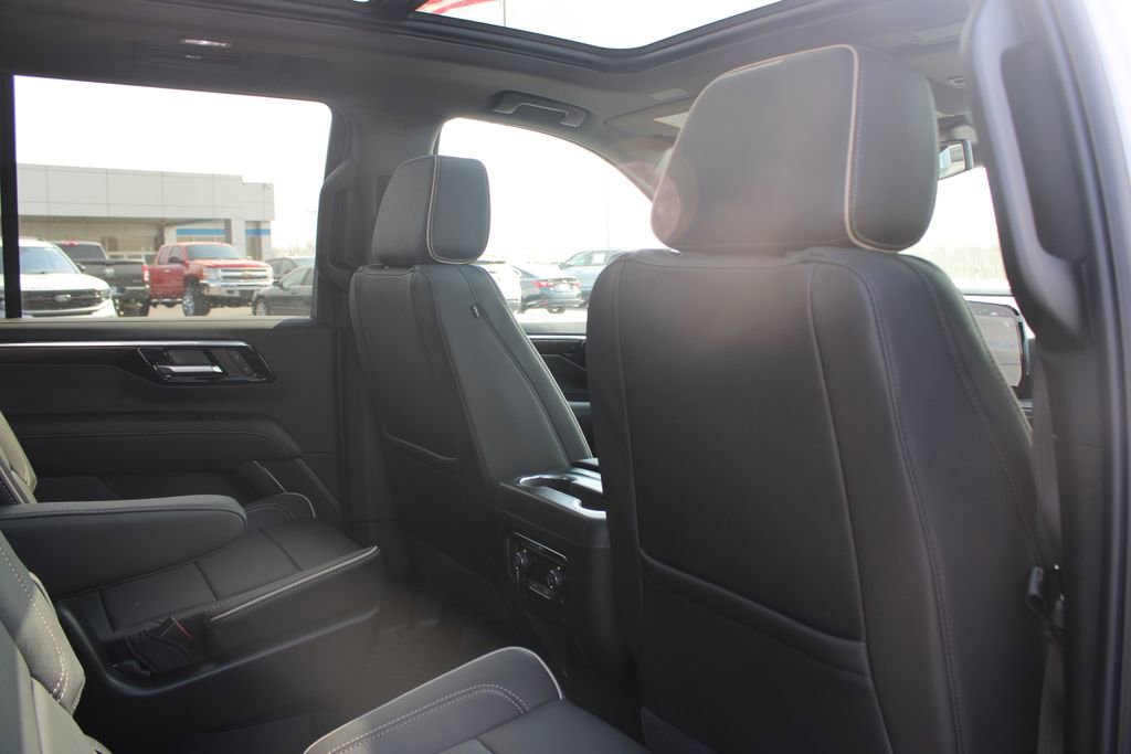 New 2026 Chevrolet Tahoe Premier w/ Sun And Tow Package AWD/4WD image 35